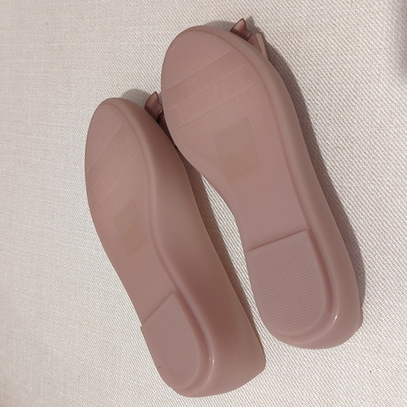 Mini Melissa pink and rose gold flats, girls size 2, perfectly new, no box - Picture 2 of 4